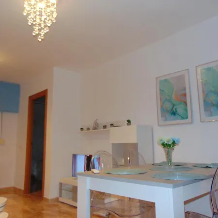 Apartment Varios Con 2 Dorm En Marina Dor , La Playa De Amplaries 47 , Vista Lateral Al Mar *