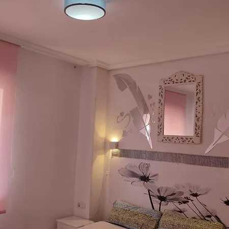 Varios Con 2 Dorm En Marina Dor , La Playa De Amplaries 47 , Vista Lateral Al Mar *